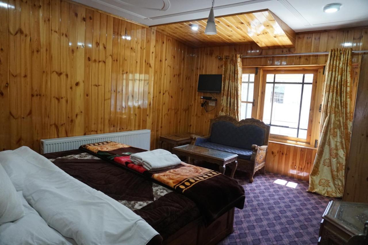 Hotel Barzman Sonamarg Exterior photo